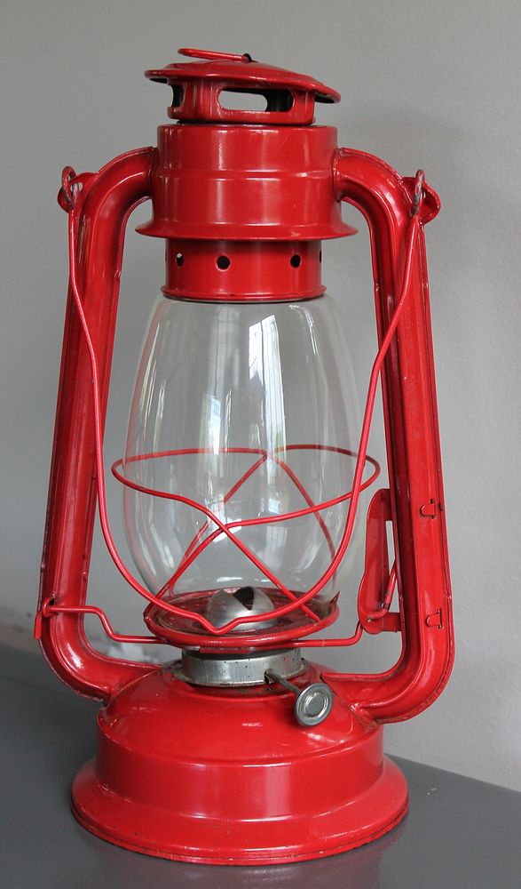 Red old fashioned lantern. Free public domain CC0 photo