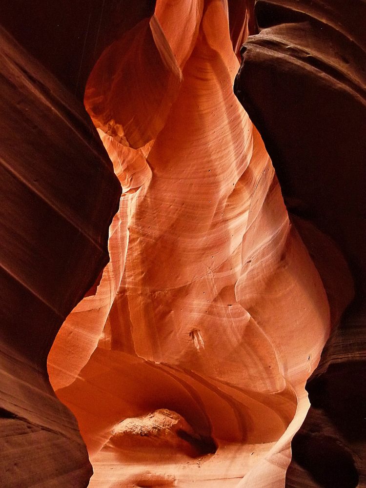 Antelope Canyon in American Southwest. Free public domain CCo image.