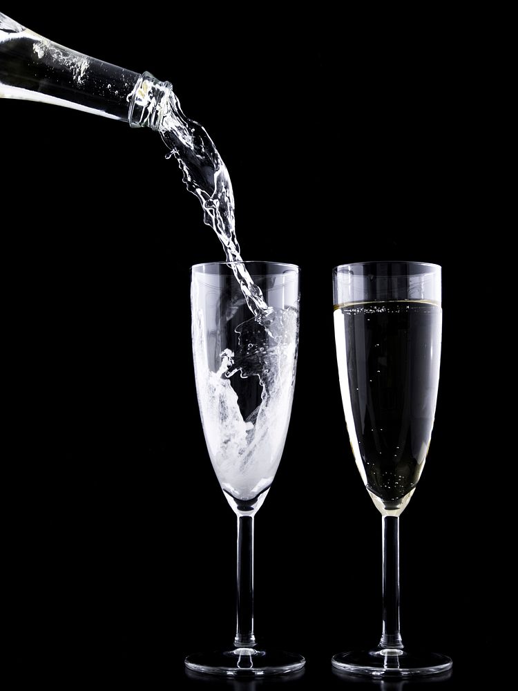 Free champagne sparkling wine image, public domain celebration and alcoholic drinks CC0 photo.