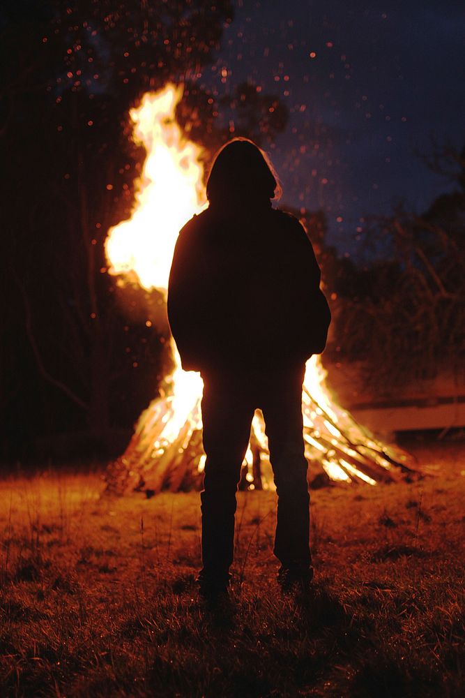 Free person infront of a fire image, public domain CC0 photo.