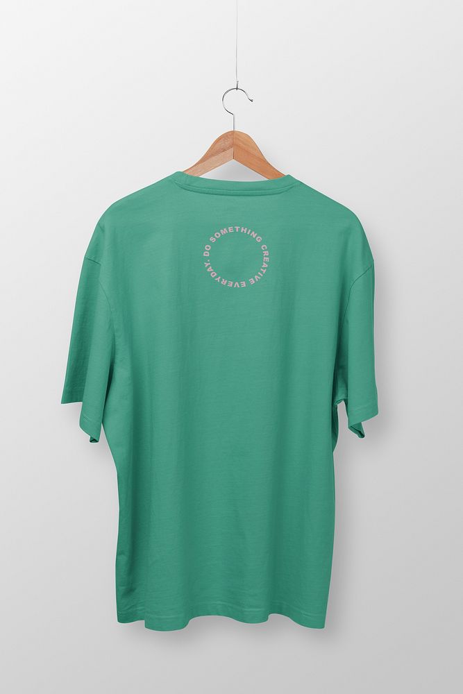 Printed oversized t-shirt, green simple fashion in realistic design
