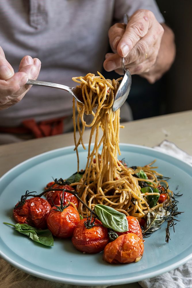 Homemade spaghetti food photography recipe | Premium Photo - rawpixel
