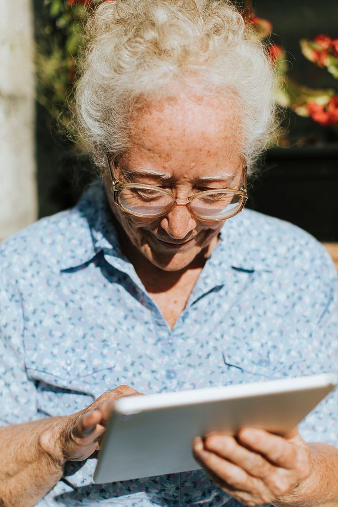 Senior woman using a digital tablet