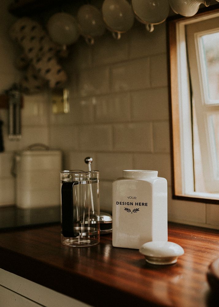 Coffee porcelain jar mockup on kitchen counter psd