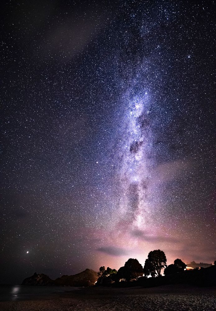 The Milky Way crossing the night sky in Hahei, New Zealand