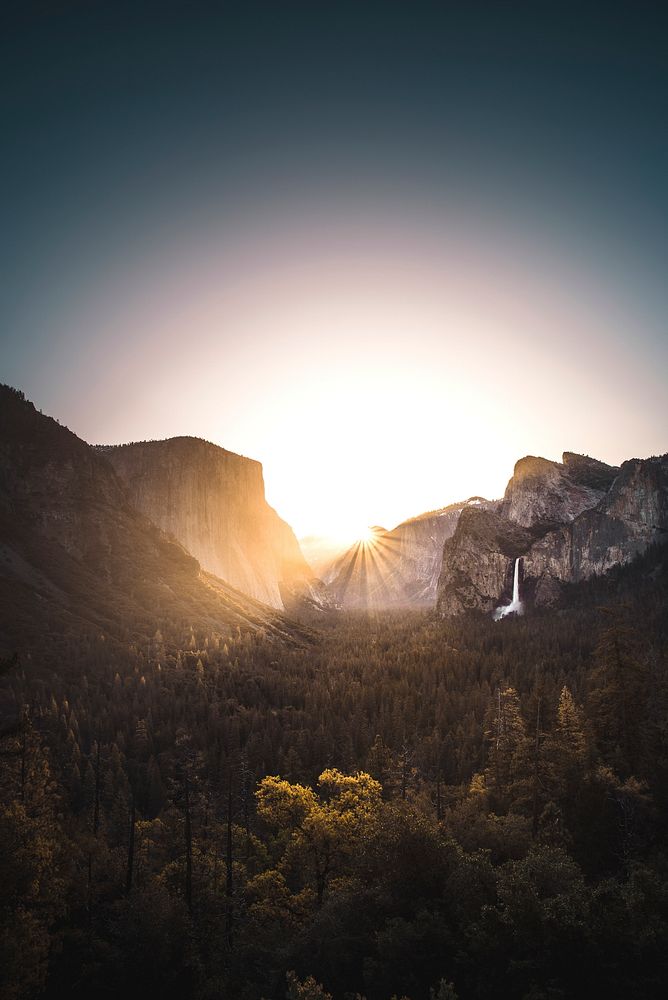 Yosemite Falls in Yosemite National Park, USA