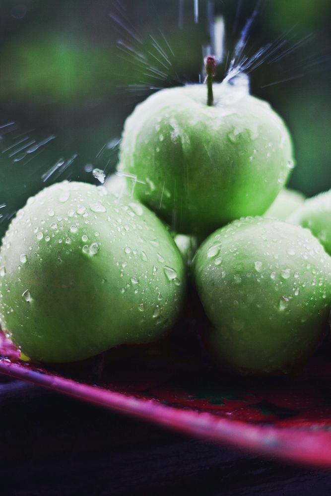 Fresh green apples. Visit Kaboompics for more free images.