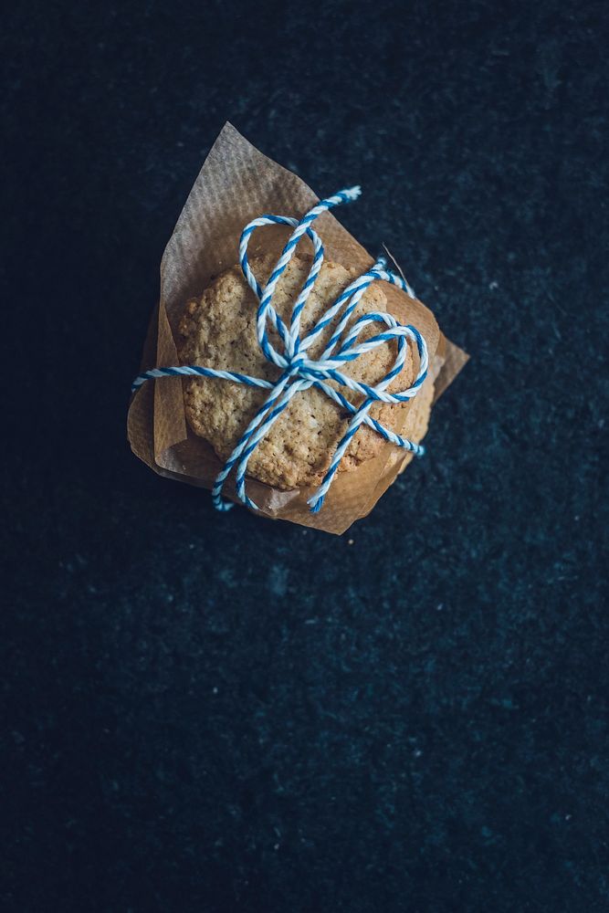 Little cookie tied with a ribbon in Erlangen, Germany