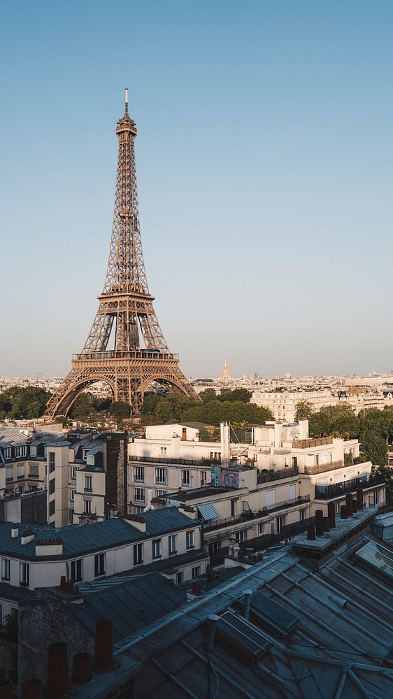 Paris mobile wallpaper background, the Eiffel Tower at Champ de Mars in Paris, France