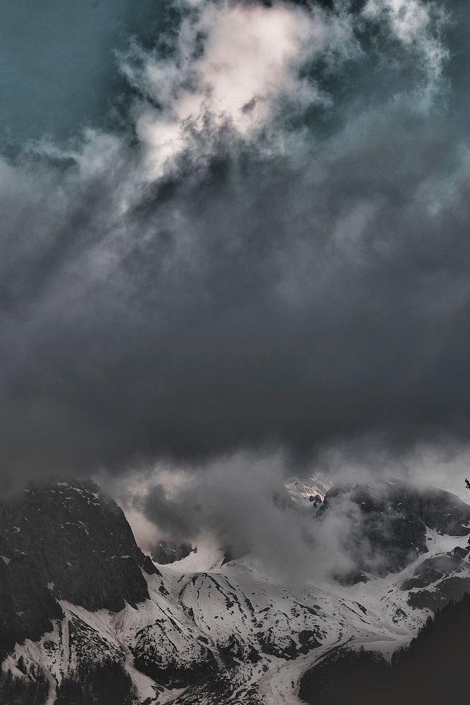 Sunlight with cloudy sky over glacier