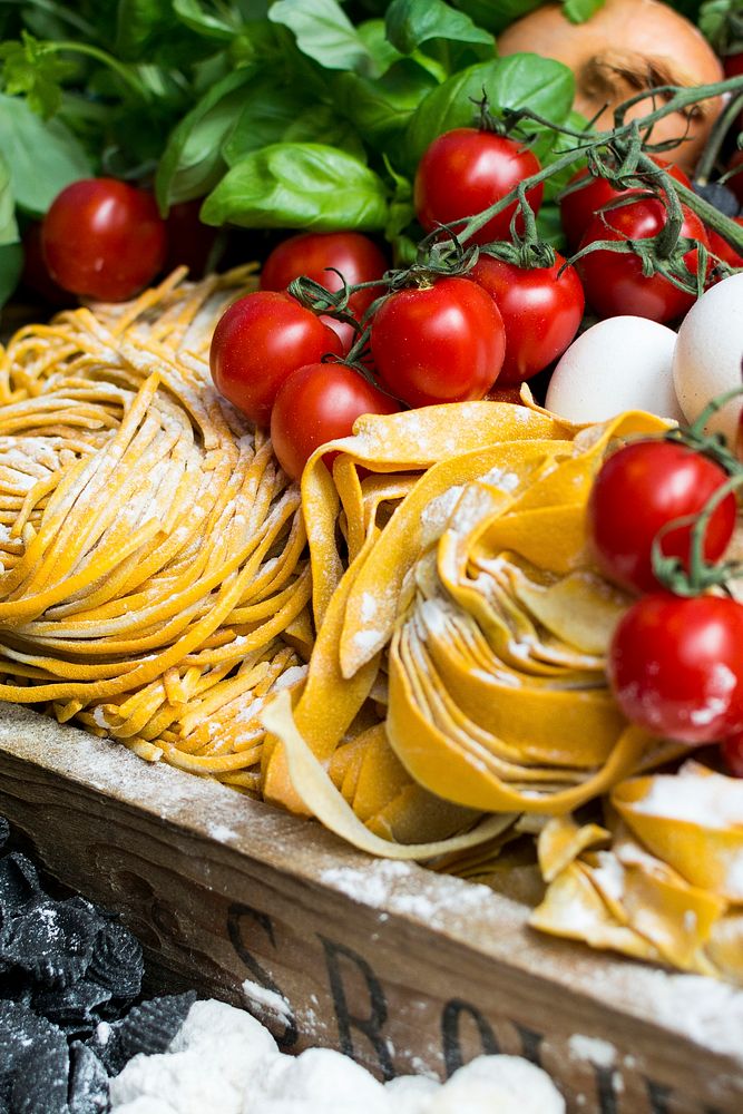 Fresh Italian pasta with vegetable food photography