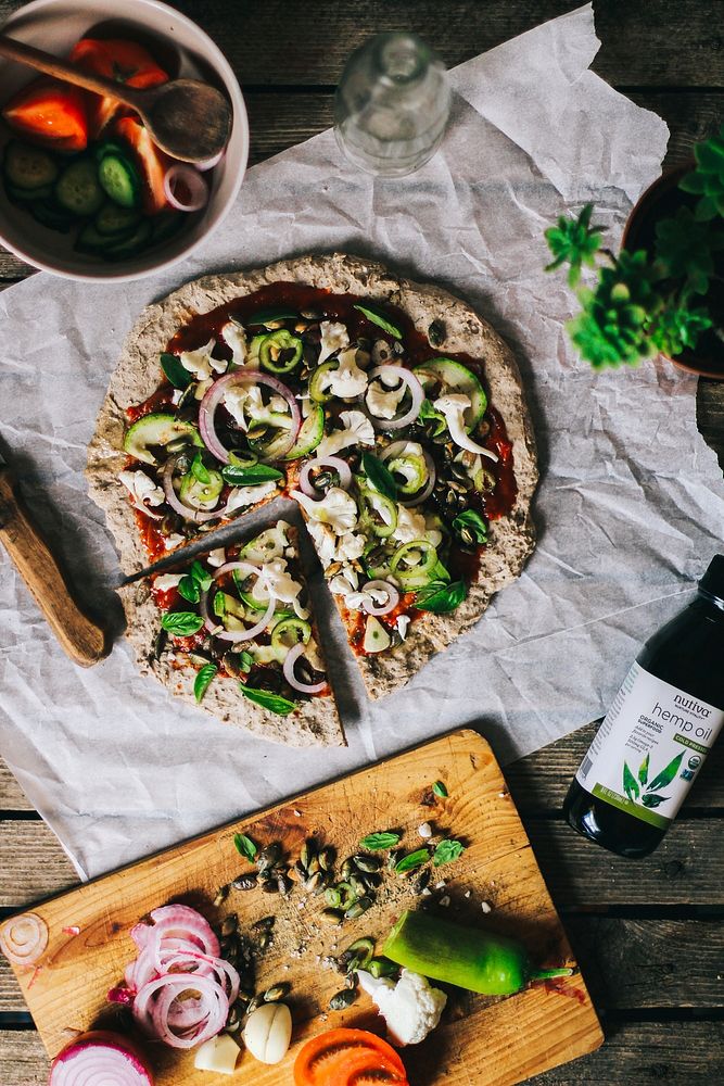 Healthy vegan chia flour pizza image, free public domain CC0 photo.