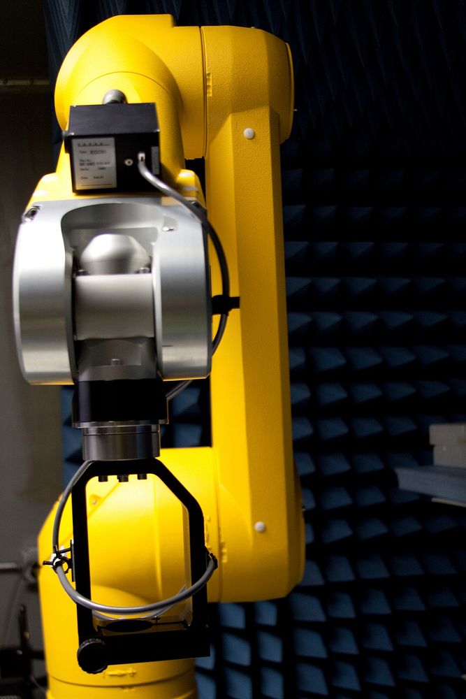 Robotic arm machine in the lab. Original public domain image from Flickr