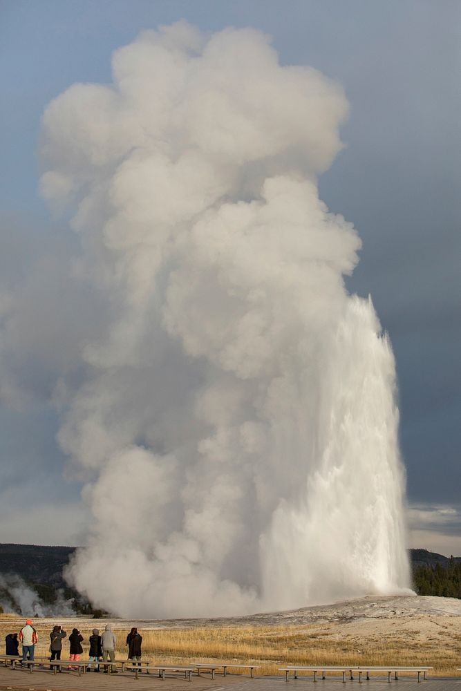 Old Faithful Geyser by Jim Peaco. Original public domain image from Flickr