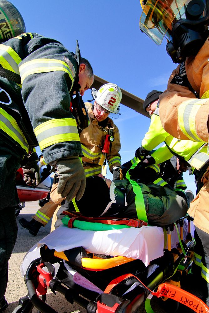 U.S. Air Force fire protection specialists from the New Jersey Air National Guard's 177th Fighter Wing along with emergency…