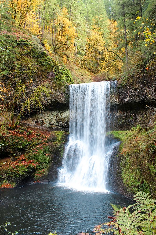 Lower South Falls, Oregon. | Free Photo - rawpixel