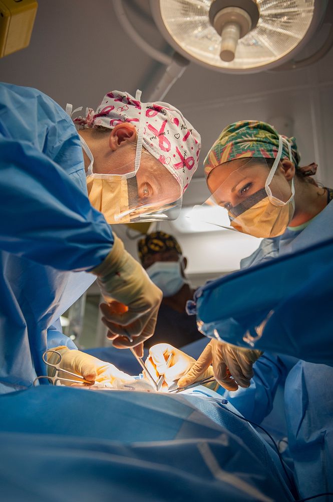 MEDITERRANEAN SEA (July 11, 2017) Ship's Surgeon Lt. Cmdr. Krista Puttler, left, and Hospital Corpsman 1st Class Christina…