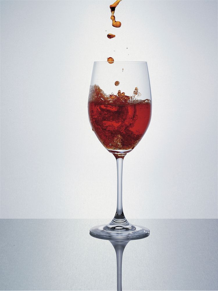 Glasses of red wine. Free public domain CC0 photo.