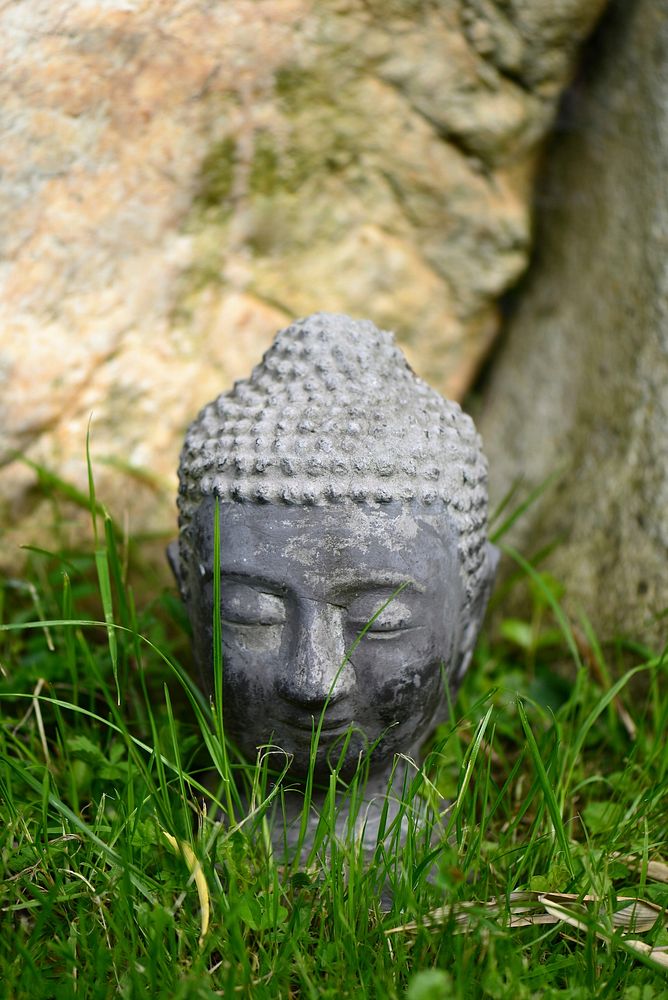 Buddha statue background. Free public domain CC0 image.