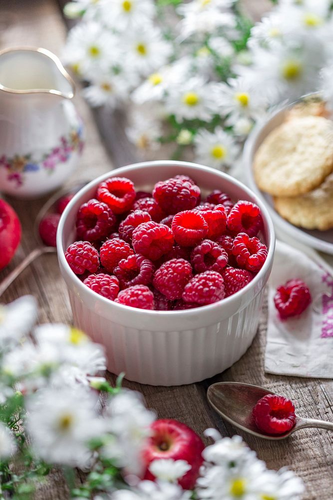 Free breakfast with raspberry image, public domain food CC0 photo.