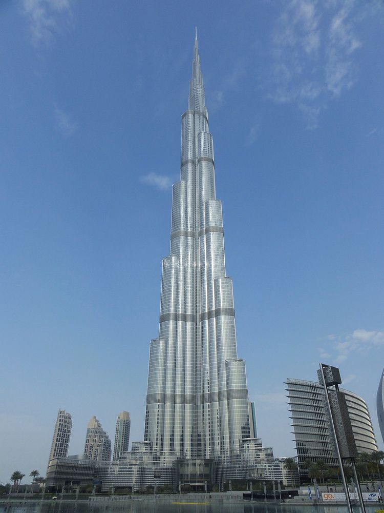 Burj Khalifa skyscraper architecture. Free public domain CC0 image.