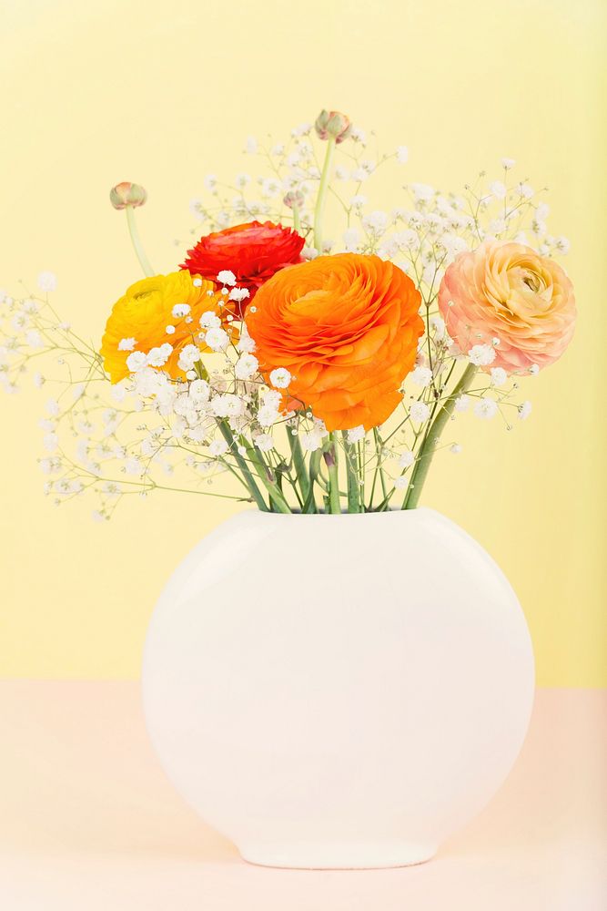 Flower arrangement background. Free public domain CC0 photo.