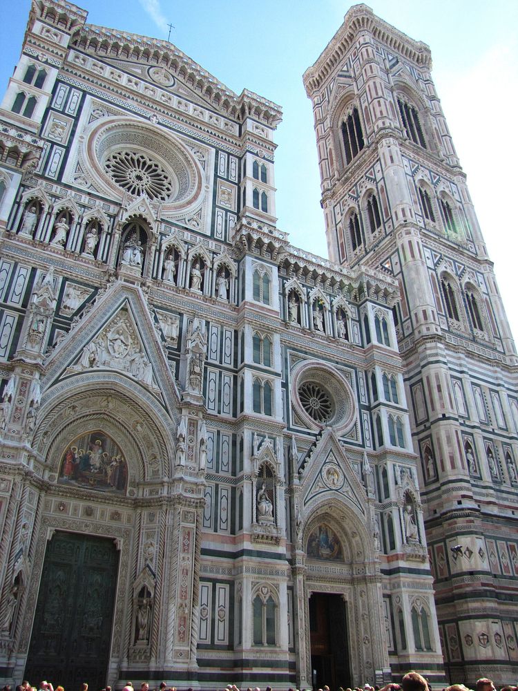 Historical architecture in florence. Free public domain CC0 image.