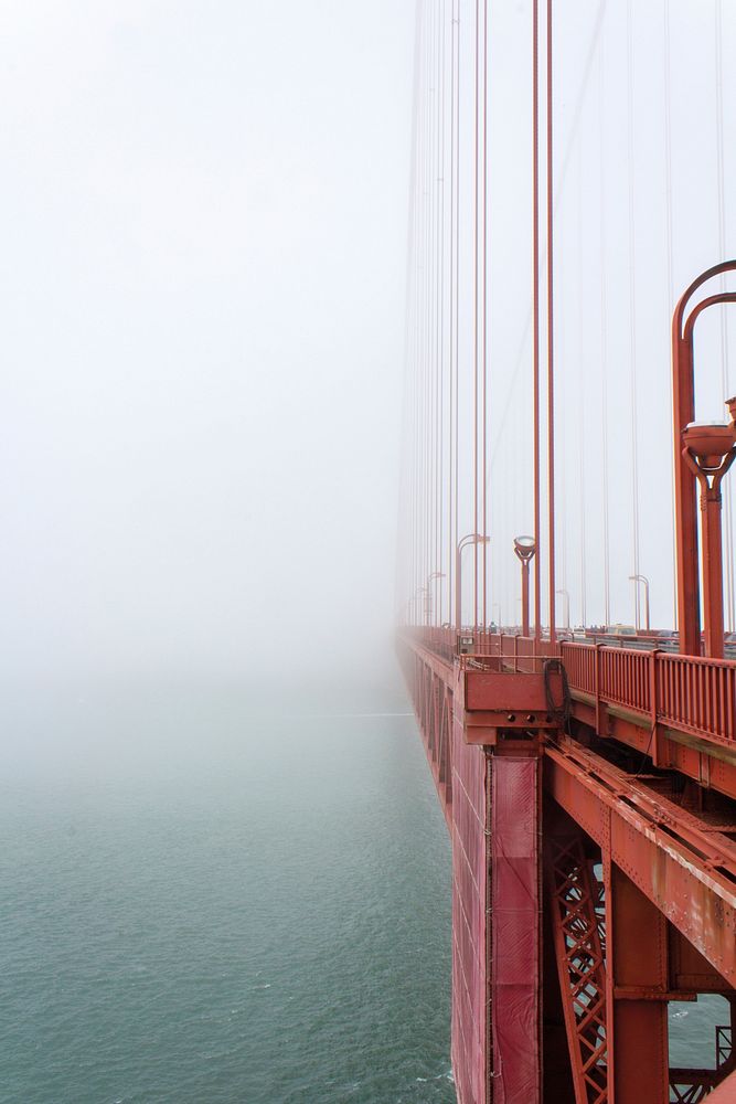 The golden gate bridge in San Francisco. Free public domain CC0 image.