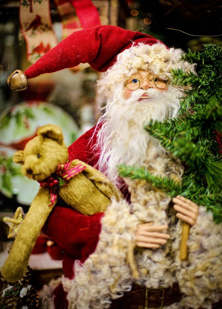 Free Santa Claus miniature image, public domain Christmas CC0 photo.