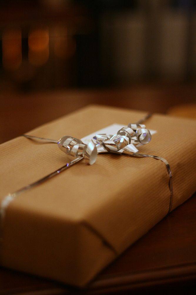 Simple Christmas wrapped gift. Free public domain CC0 image.