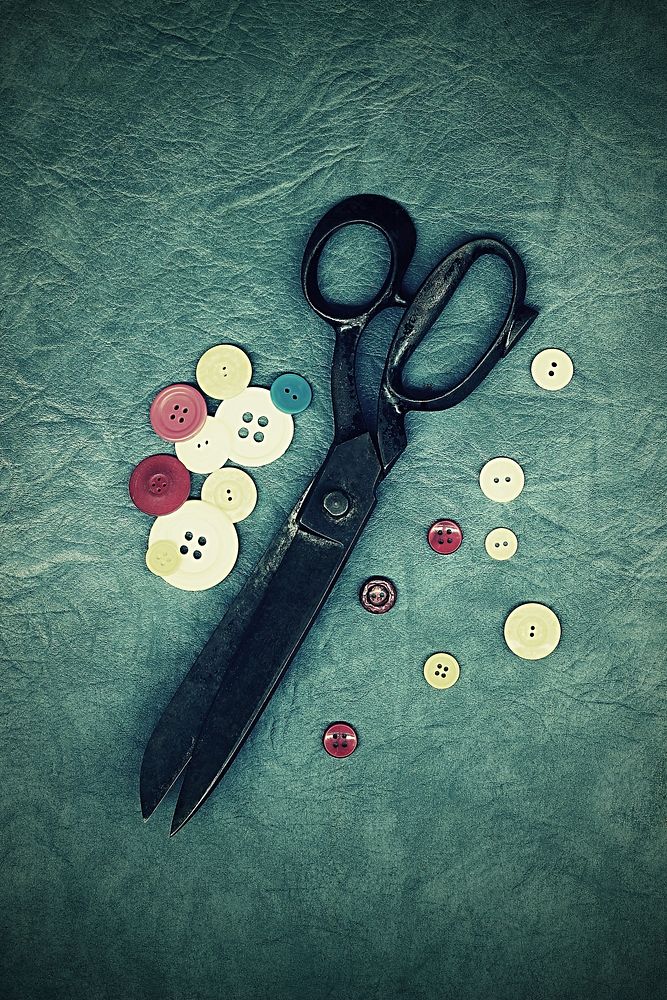 Tailor scissor. Free public domain CC0 photo.