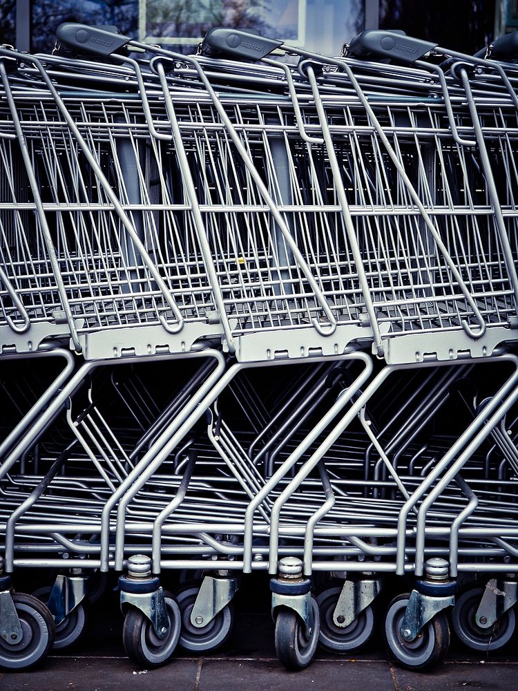 Shopping cart. Free public domain CC0 photo