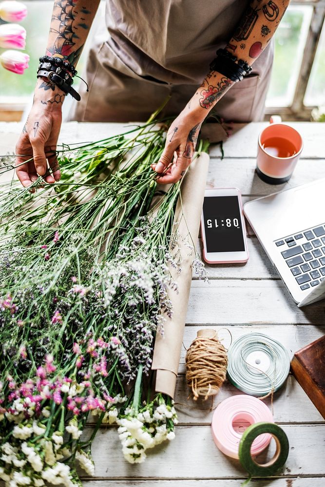 Florist job Photo rawpixel