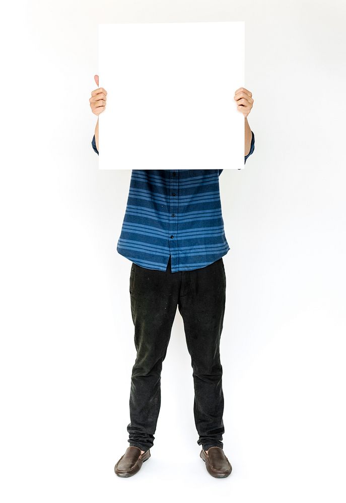 A Teenager Guy is holding a Blank Card