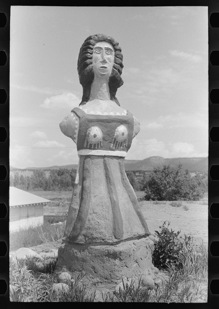 Colored statue, work of Cimarron, New Mexico, artist by Russell Lee