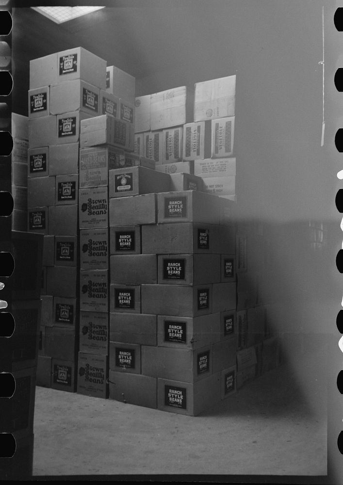 Cases of beans, wholesale grocery, San Angelo, Texas by Russell Lee