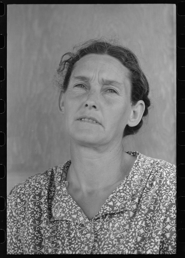 Wife of migratory laborer living at the Agua Fria Migratory Labor Camp, Arizona by Russell Lee
