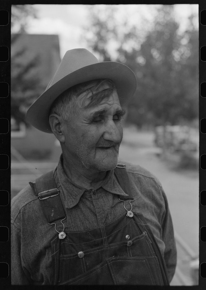 [Untitled photo, possibly related to: Bishop of Mormon Church, Santa Clara, Utah] by Russell Lee