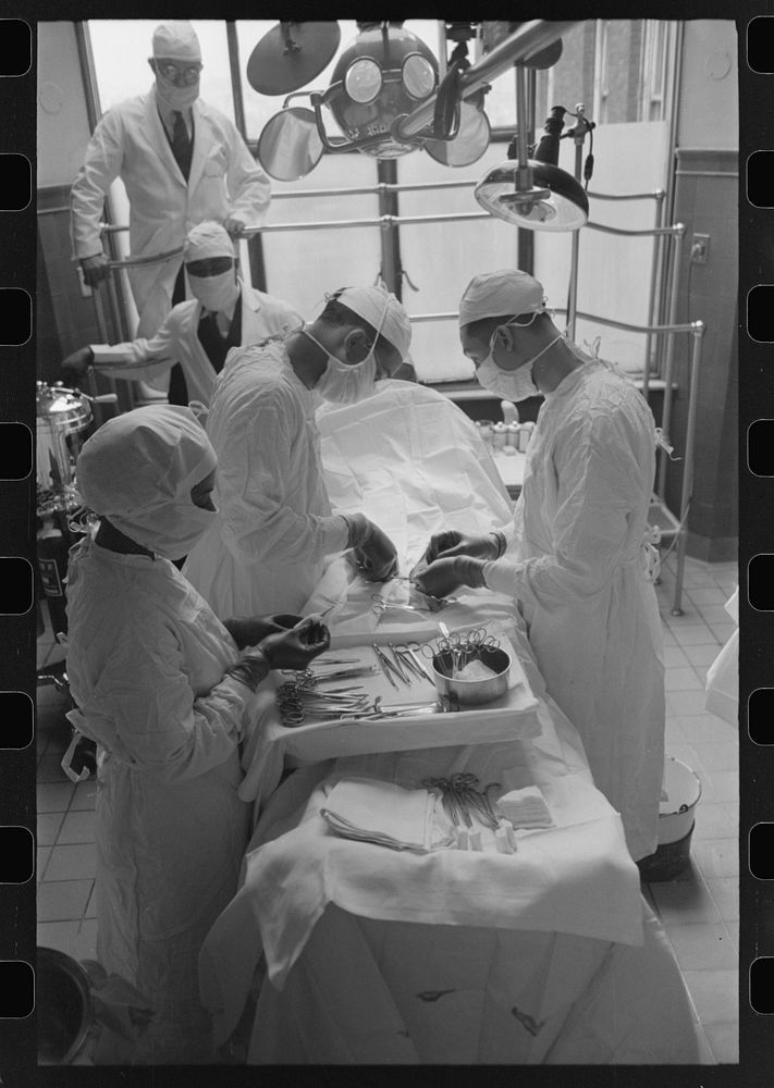 Operation at Provident Hospital, Chicago, Illinois by Russell Lee