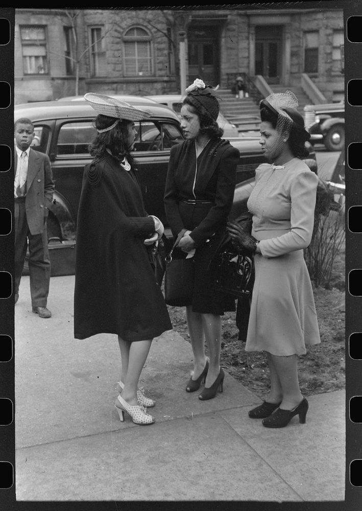 [Untitled photo, possibly related to: Part of the Easter parade on the South Side of Chicago, Illinois] by Russell Lee