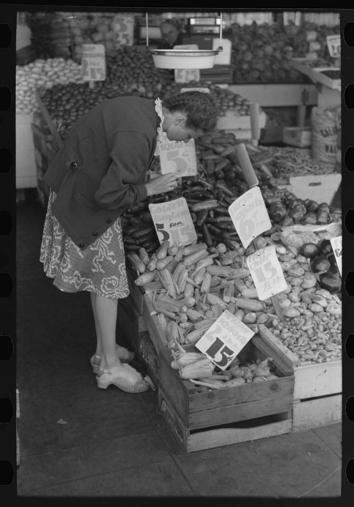 Vegetable market. San Diego, California by Russell Lee