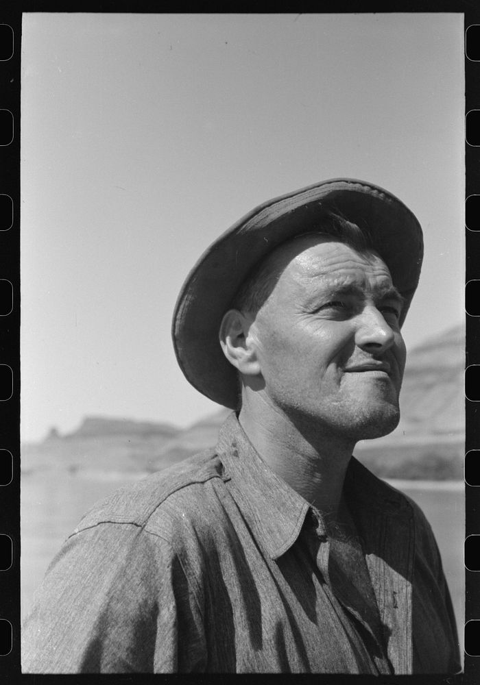 Harvest hand in the wheat Free Photo rawpixel