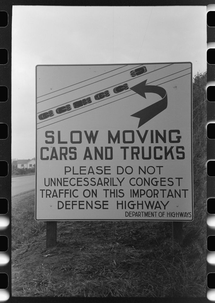 Sign on main highway between Portland, Oregon, and Seattle, Washington by Russell Lee