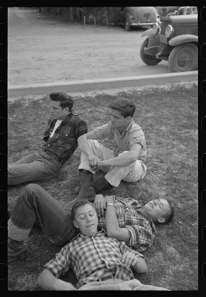 [Untitled photo, possibly related to: El Centro (vicinity), California. Young people at the Imperial County Fair] by Russell…