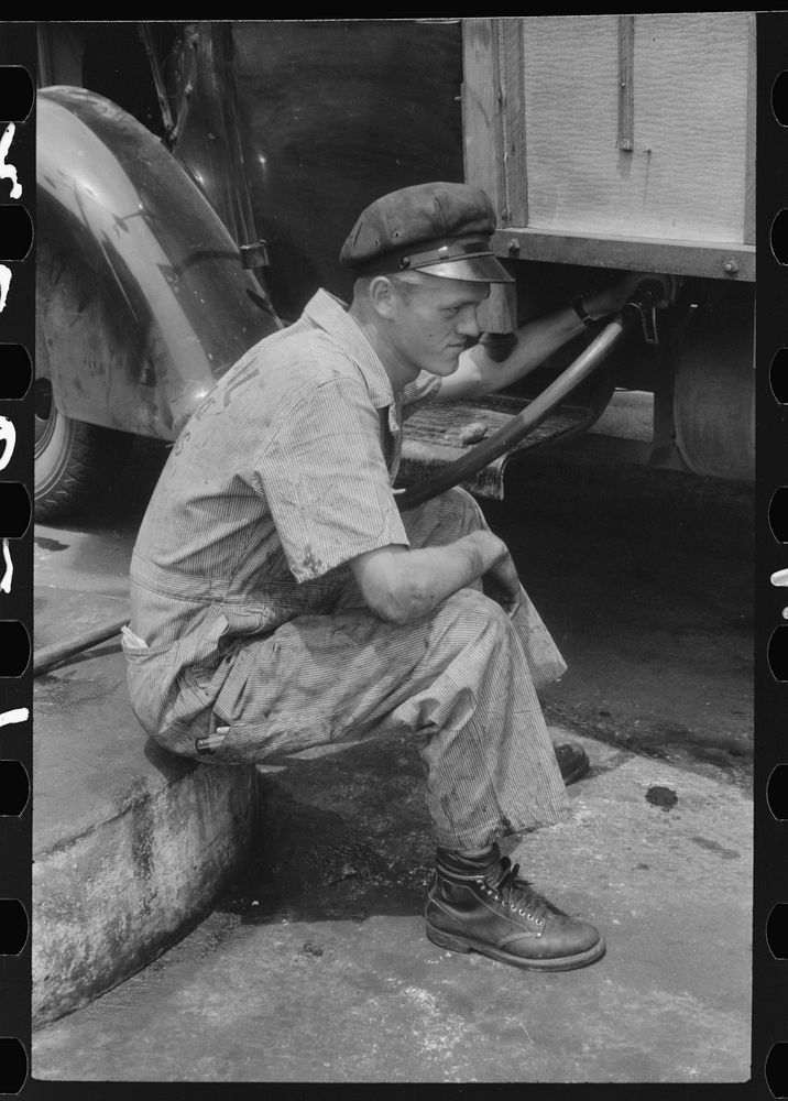 Attendant at truck service station on U.S. 1 (New York Avenue) in Washington, D.C.. Sourced from the Library of Congress.