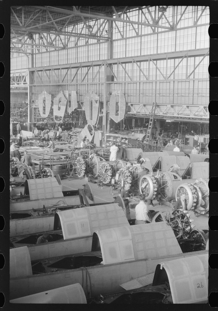Interior of the Vought-Sikorsky Aircraft Corporation, Stratford, Connecticut. Sourced from the Library of Congress.