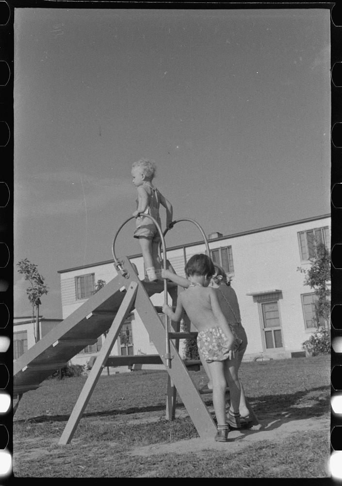 Children at Greenbelt, Maryland. Sourced from the Library of Congress.