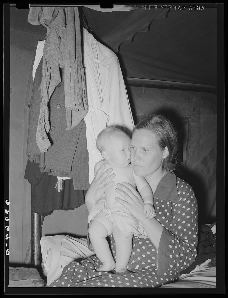 Mother and child. Community camp, Oklahoma City, Oklahoma by Russell Lee