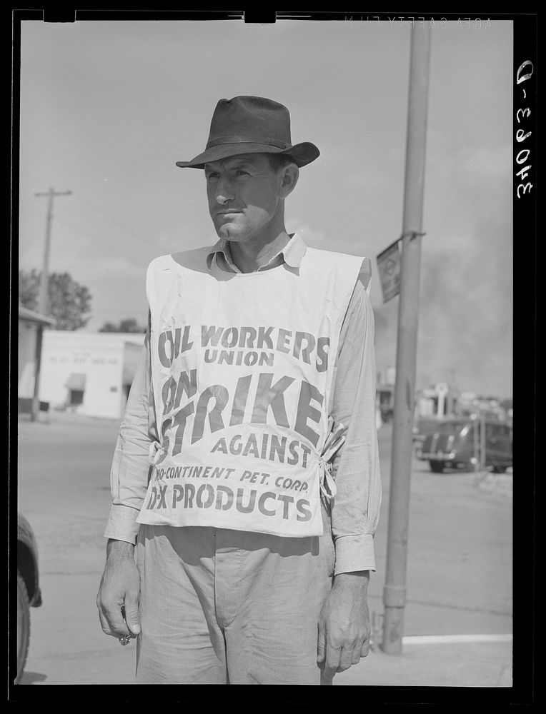 Picket, oil workers' union. Seminole, Oklahoma by Russell Lee