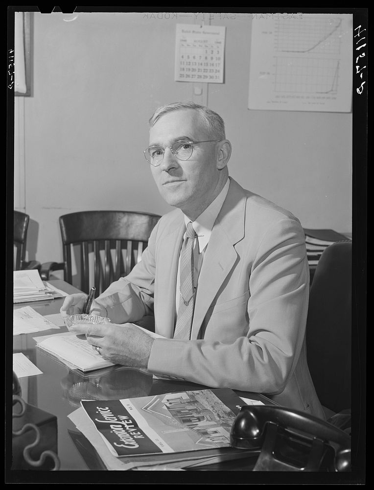 Paul H. Maris. Sourced from the Library of Congress.